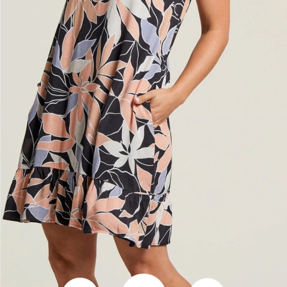 Reversible tribal dress - Picture 7 of 7